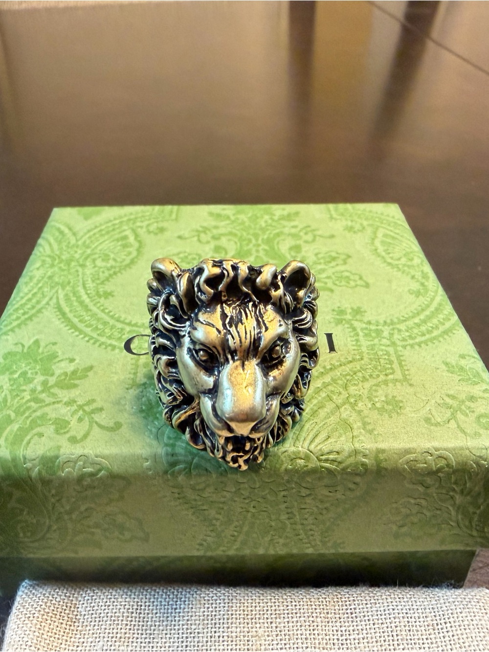 New Authentic Gucci Lion Head Brass Ring Size IT 19 / US 8.75 - Picture 5 of 12